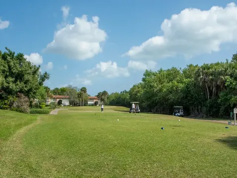 68 Royal Oak Court Vero Beach FL 32962