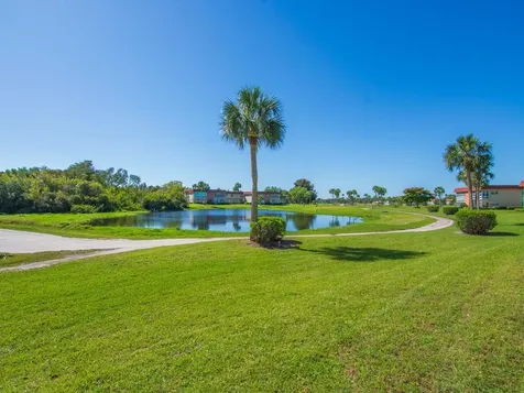 68 Royal Oak Court Vero Beach FL 32962
