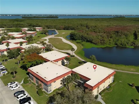 68 Royal Oak Court Vero Beach FL 32962