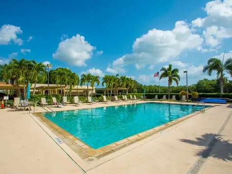 68 Royal Oak Court Vero Beach FL 32962