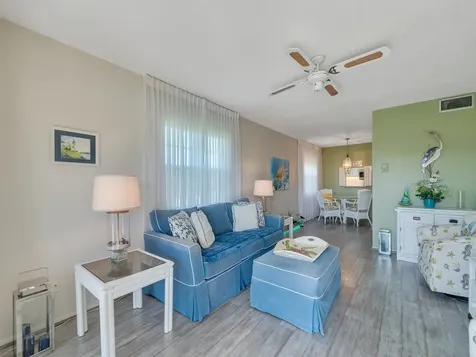68 Royal Oak Court Vero Beach FL 32962