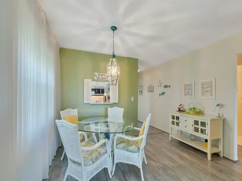 68 Royal Oak Court Vero Beach FL 32962