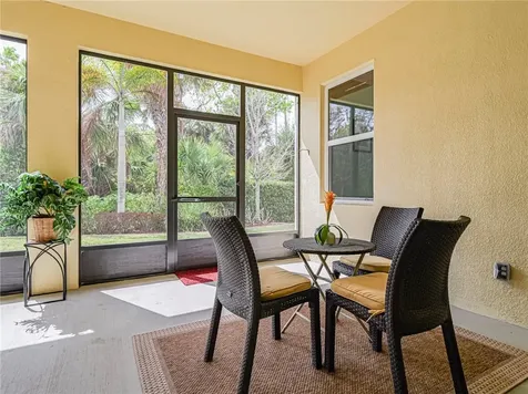 5945 Buttonwood Square Vero Beach FL 32966