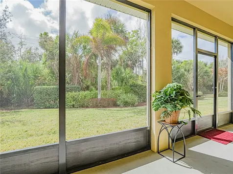 5945 Buttonwood Square Vero Beach FL 32966