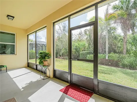 5945 Buttonwood Square Vero Beach FL 32966