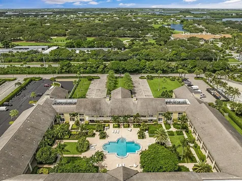 400 Beach Road Vero Beach FL 32963
