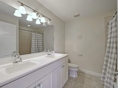 1645 Baseline Lane Vero Beach FL 32967