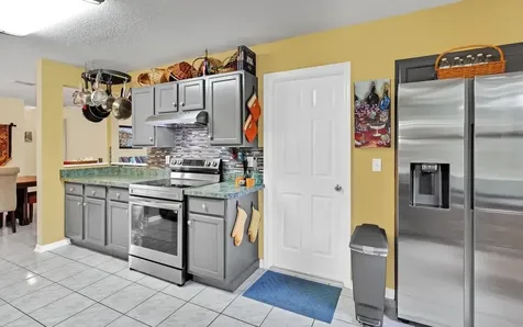 8266 102nd Avenue Vero Beach FL 32967
