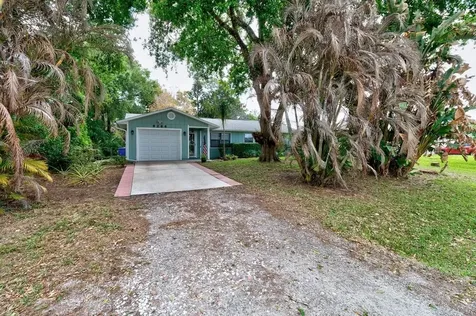 8266 102nd Avenue Vero Beach FL 32967