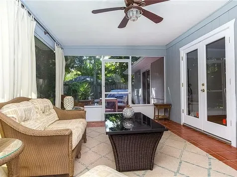 711 Royal Palm Place Vero Beach FL 32960