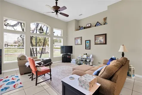 2101 Chinaberry Circle SE Palm Bay FL 32909
