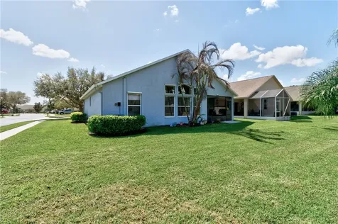 2101 Chinaberry Circle SE Palm Bay FL 32909