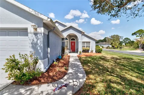 2101 Chinaberry Circle SE Palm Bay FL 32909