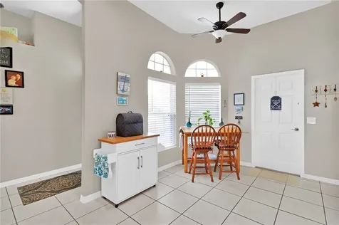 2101 Chinaberry Circle SE Palm Bay FL 32909