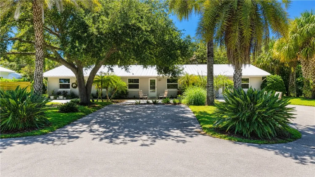 5008 Tradewinds Drive Vero Beach FL 32963