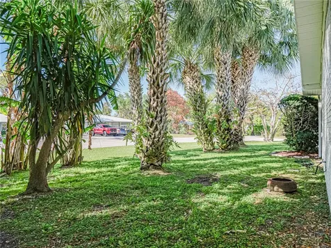 5008 Tradewinds Drive Vero Beach FL 32963