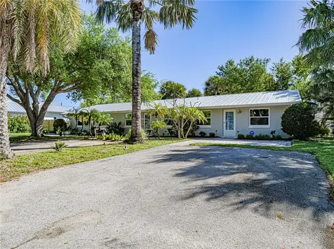 5008 Tradewinds Drive Vero Beach FL 32963