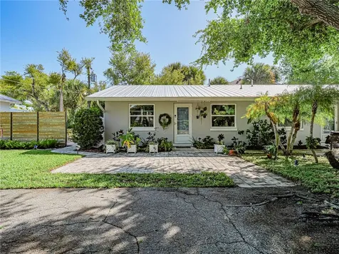 5008 Tradewinds Drive Vero Beach FL 32963