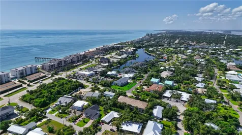 5008 Tradewinds Drive Vero Beach FL 32963
