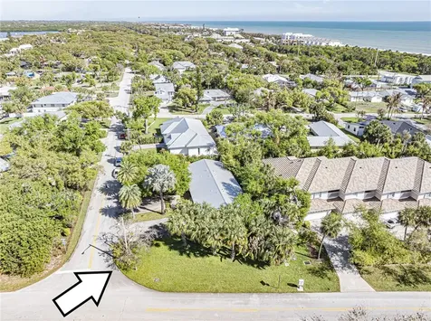 5008 Tradewinds Drive Vero Beach FL 32963