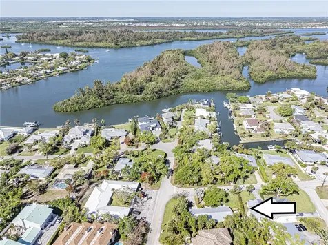 5008 Tradewinds Drive Vero Beach FL 32963