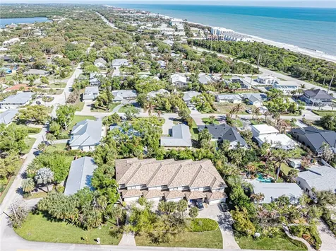 5008 Tradewinds Drive Vero Beach FL 32963