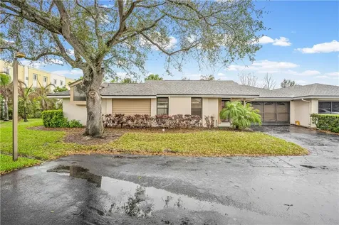 6281 N Mirror Lake Drive Sebastian FL 32958