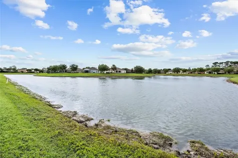 1542 Lexington Square SW Vero Beach FL 32962