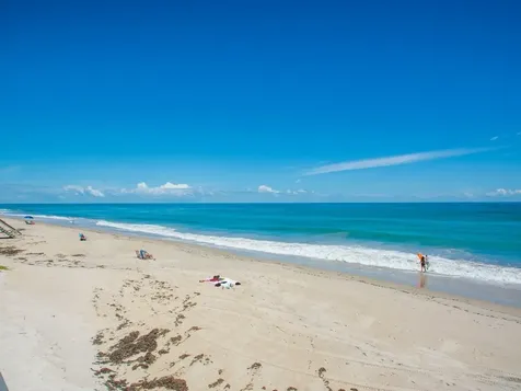 4049 Ocean Drive Vero Beach FL 32963