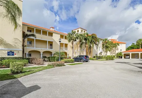 5075 Harmony Circle Vero Beach FL 32967