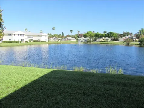 670 E Lake Jasmine Circle Vero Beach FL 32962