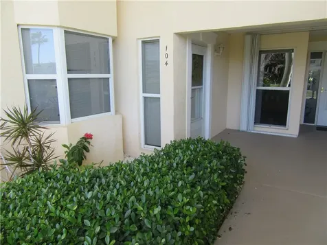 670 E Lake Jasmine Circle Vero Beach FL 32962