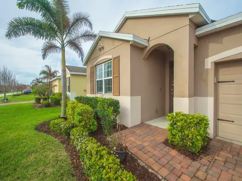 2633 Crowned Eagle Circle SW Vero Beach FL 32962