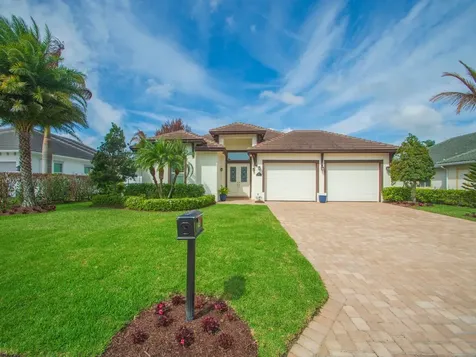 445 Wingate Terrace SW Vero Beach FL 32968