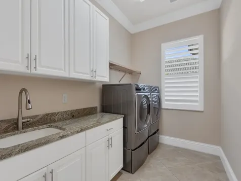 445 Wingate Terrace SW Vero Beach FL 32968