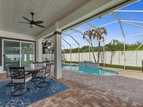 445 Wingate Terrace SW Vero Beach FL 32968