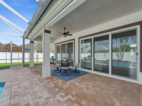 445 Wingate Terrace SW Vero Beach FL 32968