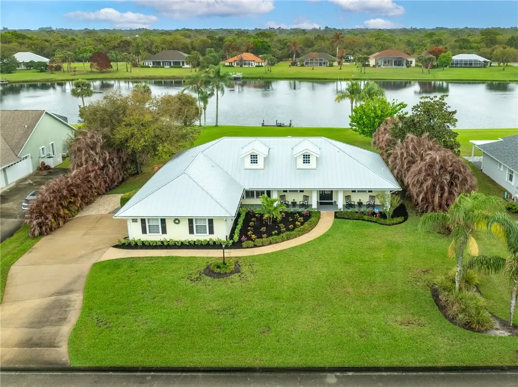 1516 Eagles Circle Sebastian FL 32958