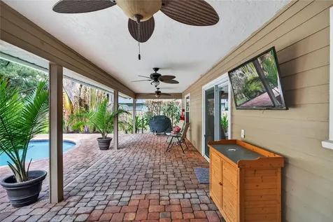 3920 1st Lane Vero Beach FL 32968