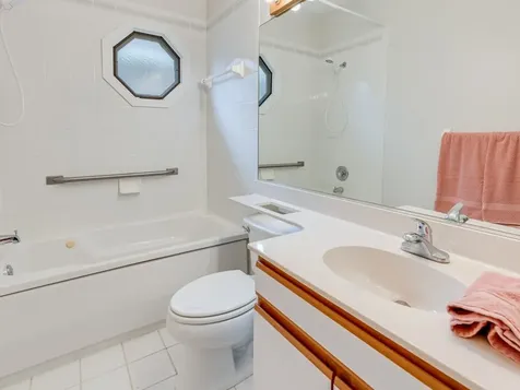 240 Garden Grove Parkway Vero Beach FL 32962