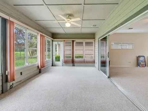 240 Garden Grove Parkway Vero Beach FL 32962