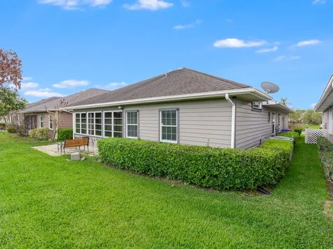 240 Garden Grove Parkway Vero Beach FL 32962