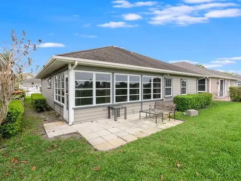 240 Garden Grove Parkway Vero Beach FL 32962