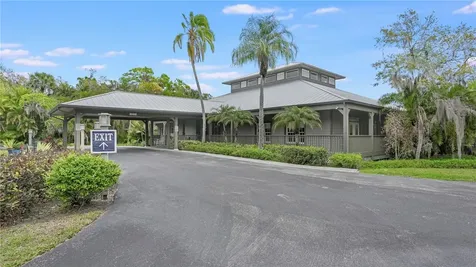 240 Garden Grove Parkway Vero Beach FL 32962