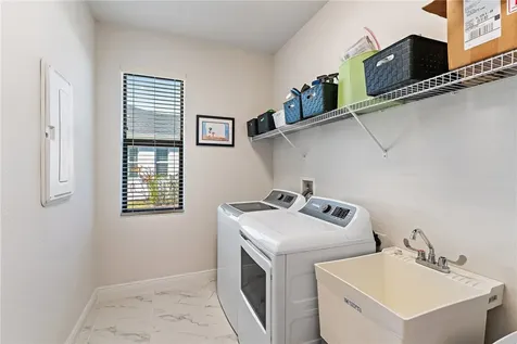 6291 Arcadia Square Vero Beach FL 32966