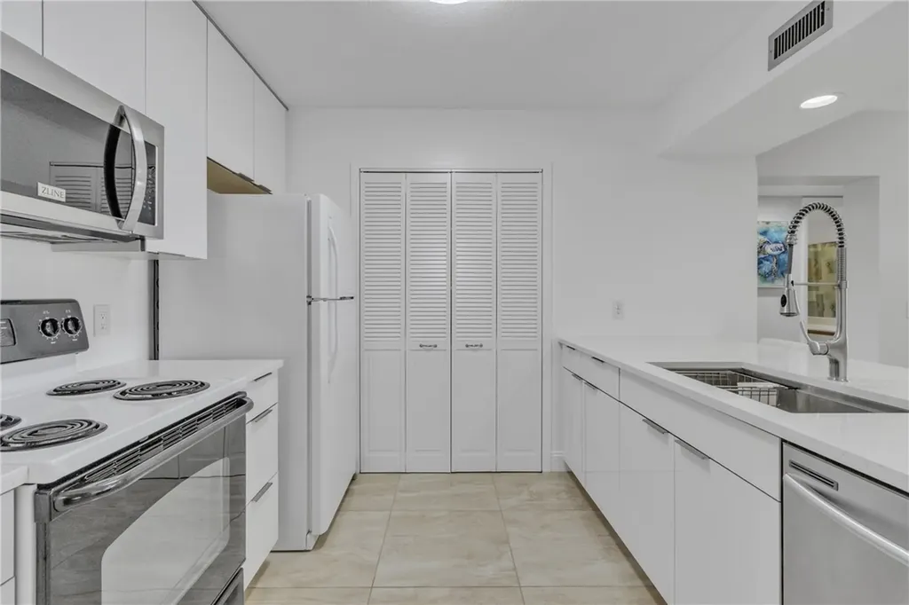 38 Plantation Drive Vero Beach FL 32966