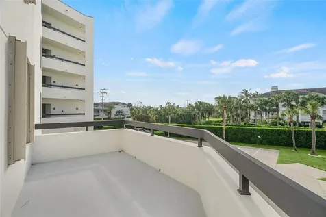 4101 Ocean Drive Vero Beach FL 32963