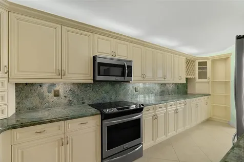 4101 Ocean Drive Vero Beach FL 32963