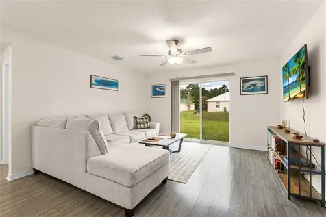 8275 105th Court Vero Beach FL 32967