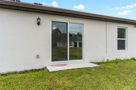 8275 105th Court Vero Beach FL 32967